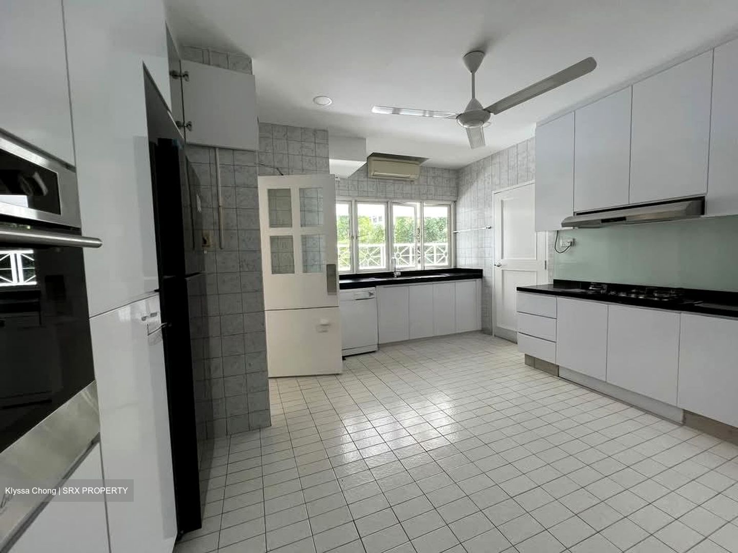 Leonie Towers (D9), Apartment #571832921